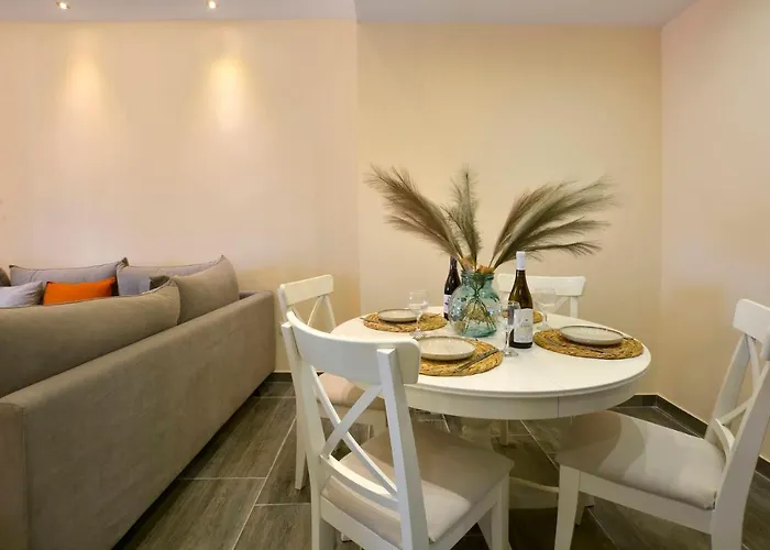 Saroko House Apartamento *