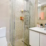 Saroko House *